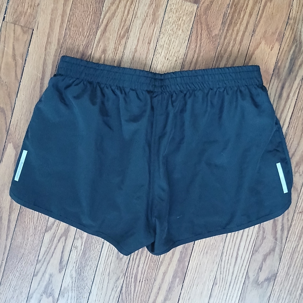 ❤️Adidas Aeroready M3 Shorts ❤️ - Picture 3 of 7